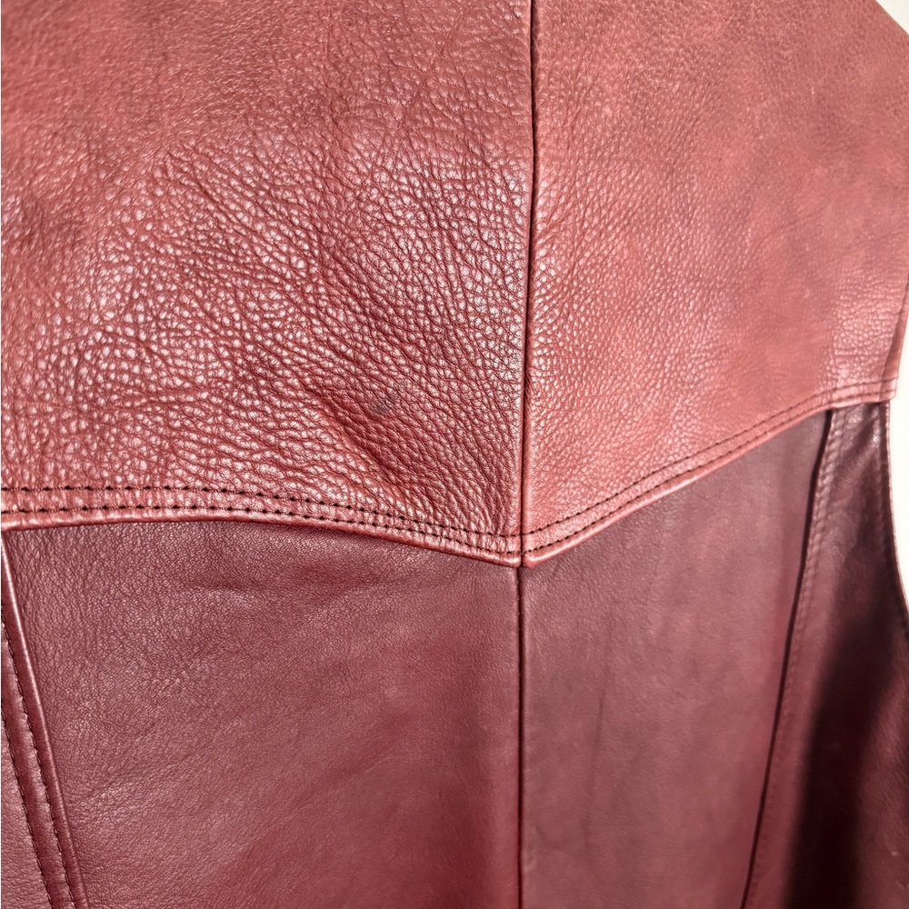 Men's Vintage Burgundy Leather Vest - Picture 3 of 7